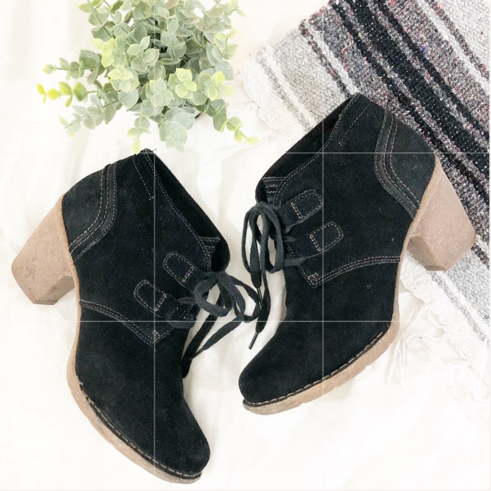 Clarks | Black Suede Ankle Booties